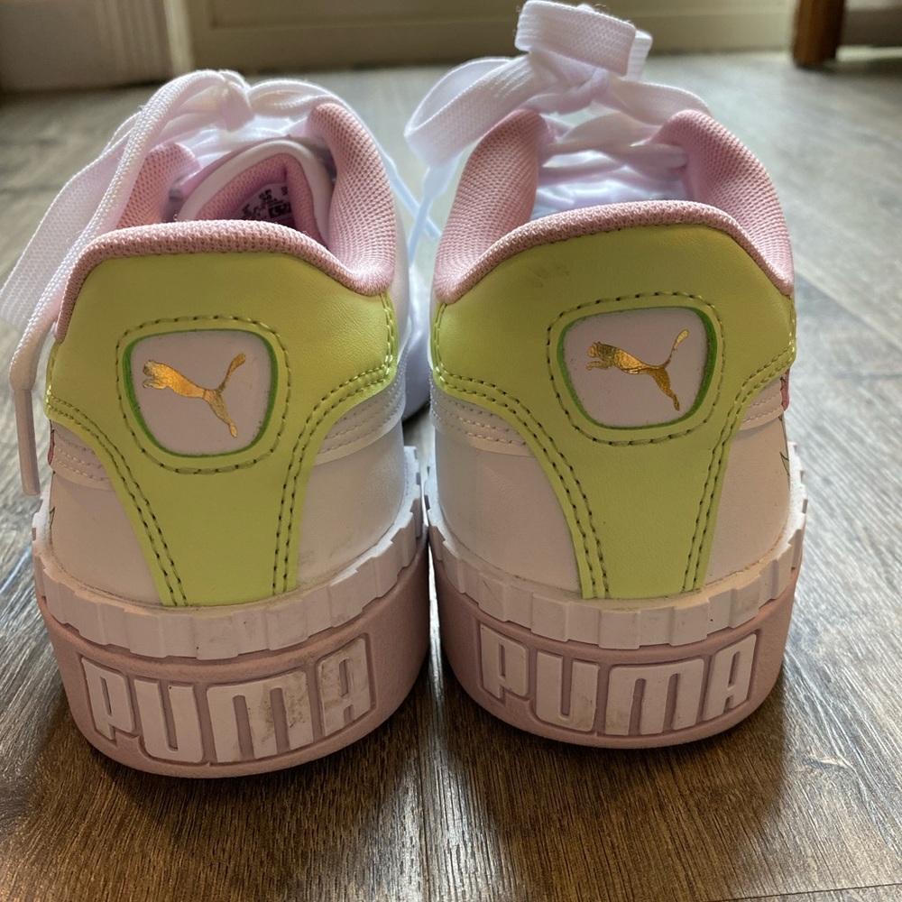 Puma Sneakers - Picture 2 of 6